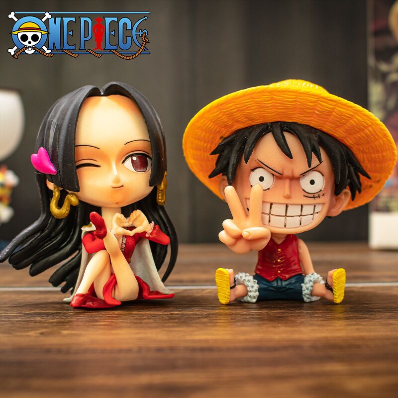 Luffy and Hancock Mini Action Figures